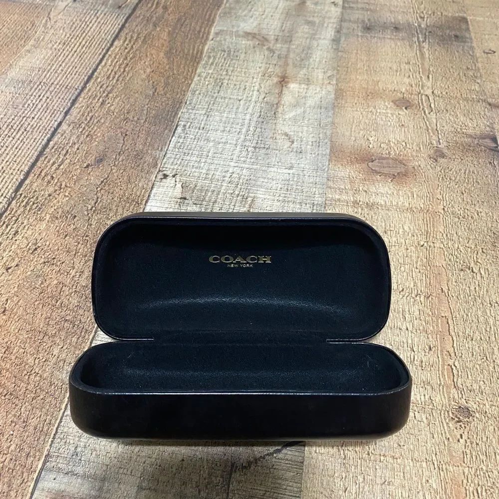 Coach sunglasses case  - Picture 10 of 10